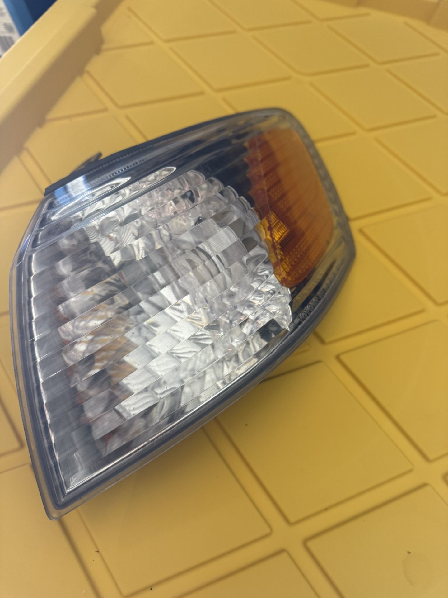 2000 Camry Driver Side Light