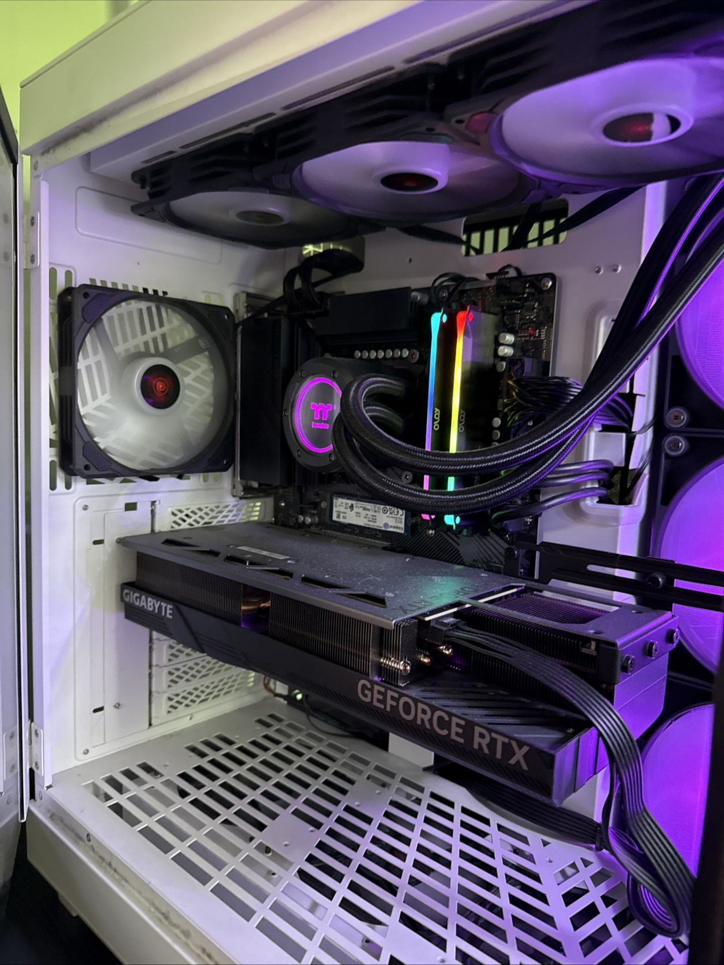 Gaming Pc And Setup Possible