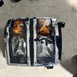 2015 Chevrolet Silverado Driver Side Headlight Assembly 