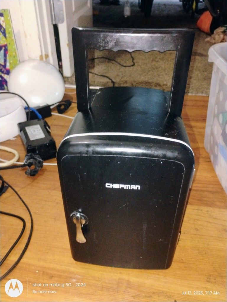 Chefman Portable Car Refrigerator Ice Chest