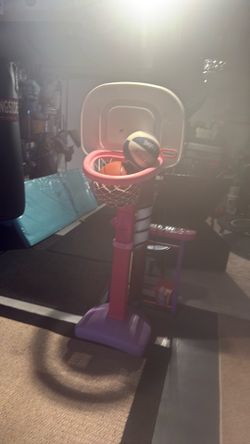 Little tykes basketball toy in perfect condition little tykes basketball net with holder 5 feet tall in perfect condition