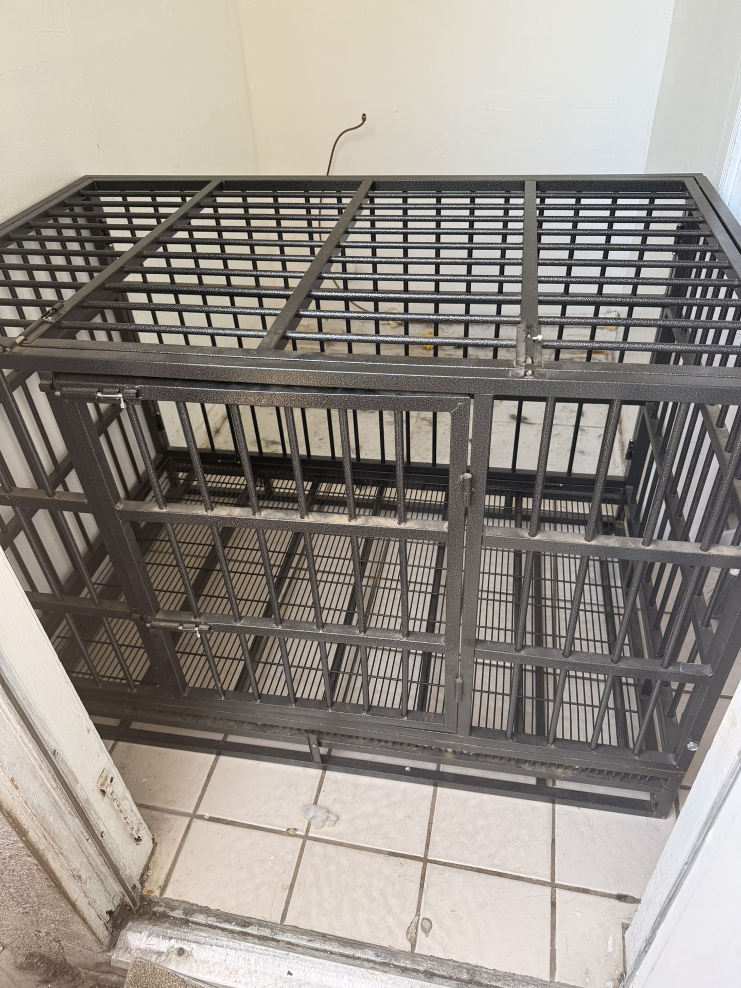 DOG KENNEL