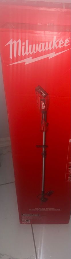 Milwaukee M18 String Trimmer