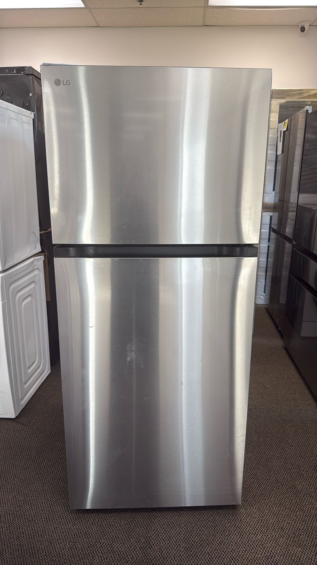 Fridge 2 Door|Apartment Size On Sale
