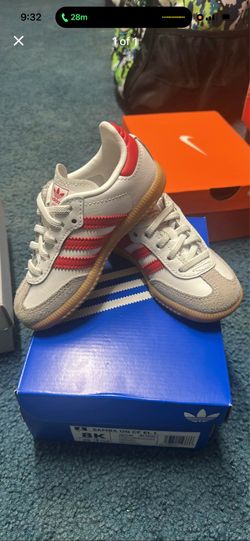 8c sneakers