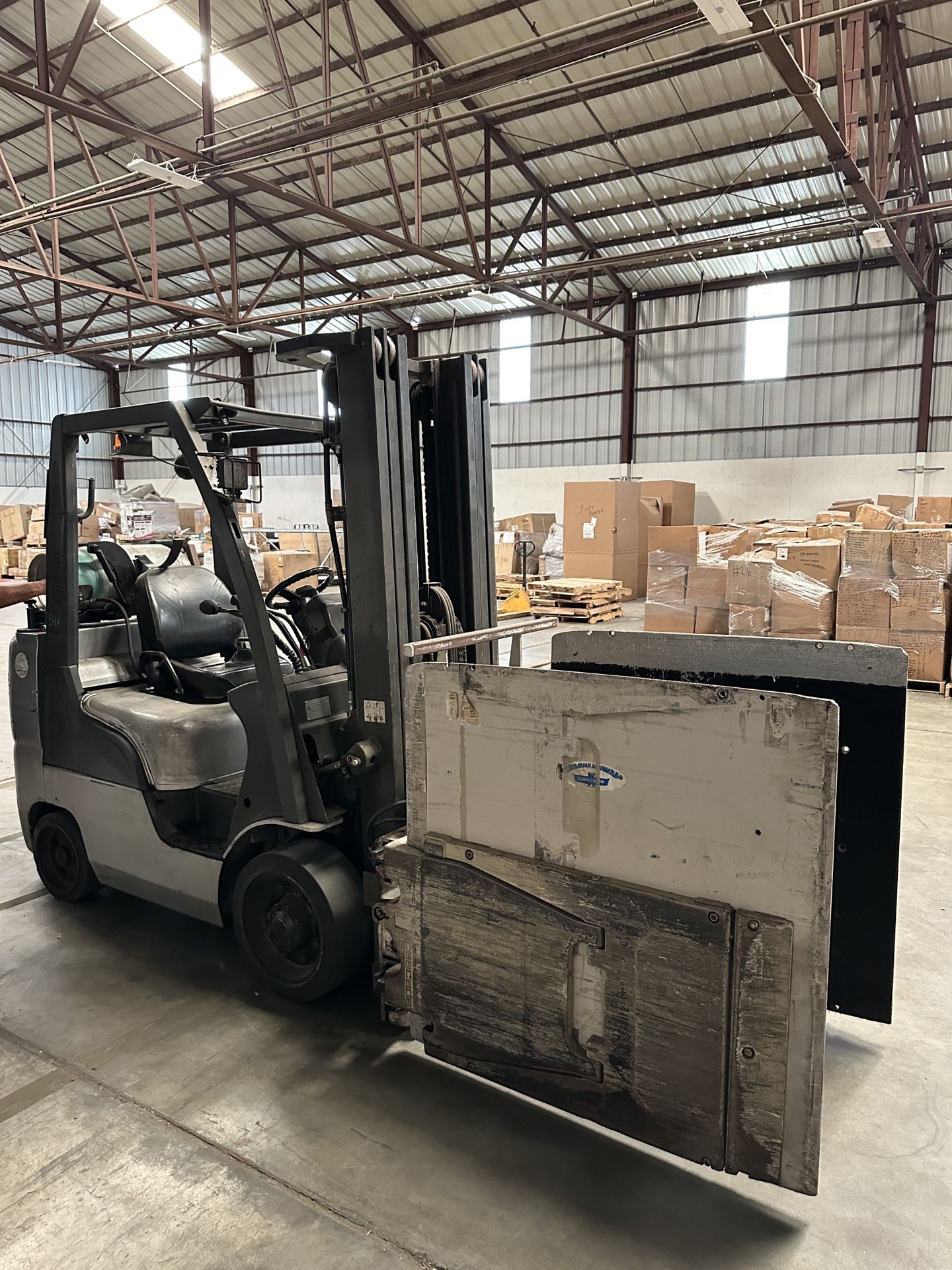 2011 Nissan Forklift 