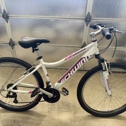 BrandNew Schwinn 26 Inch Bikes