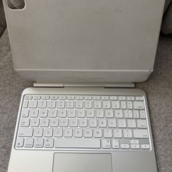 Apple 11” Magic Keyboard (m4 Only)