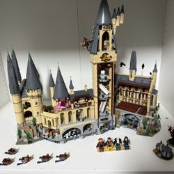 Harry Potter Lego Castle (already Built)