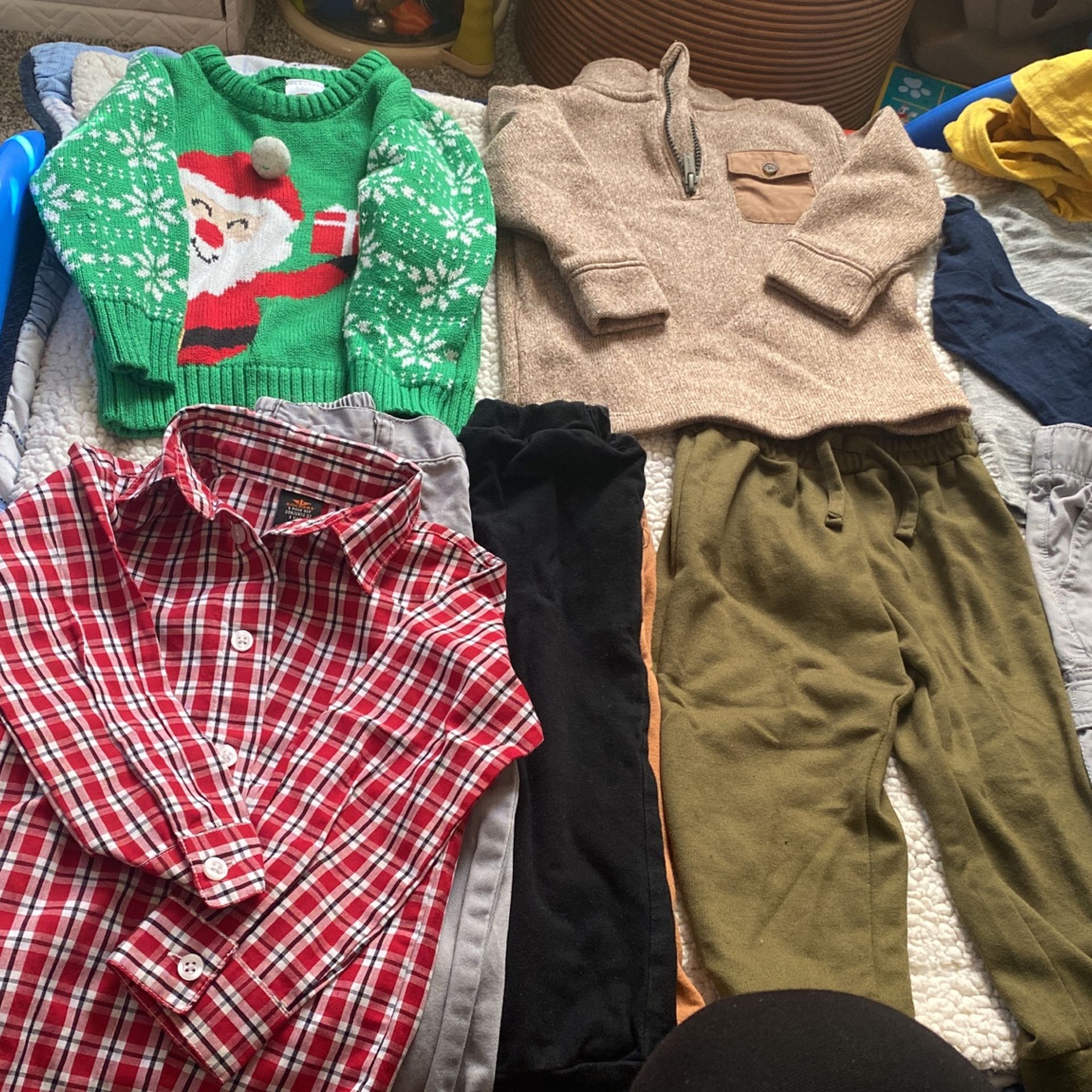 BOYS 18,24,2T CLOTHING LOT