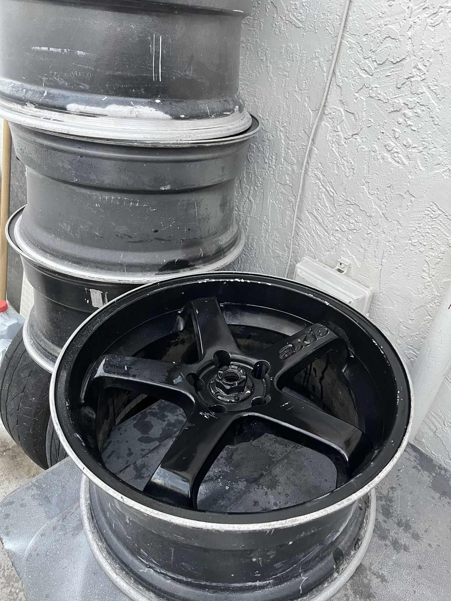 19 inch 5x114.3 Axis Hiro wheels 