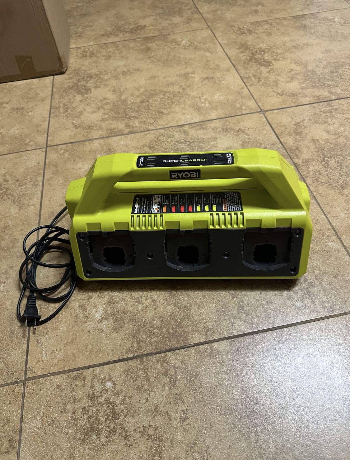 Ryobi 18-Volt ONE+ 6-Port Dual Chemistry IntelliPort SUPERCHARGER with USB Port P135