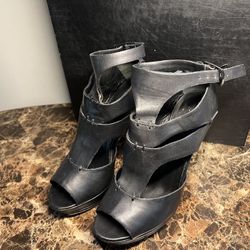 Women 7 1/2 - 8 High Class Shoes And Heels