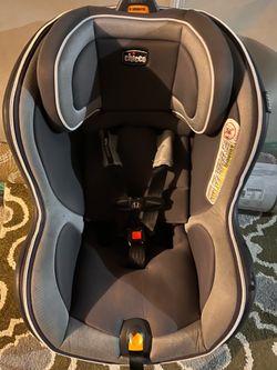 Chicco car seat in good condition $50 cash only. Cross posted