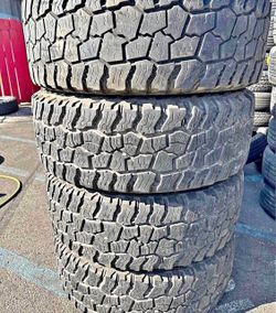 285/60/20 Mikey Tonsos Tires com 70% de vids las