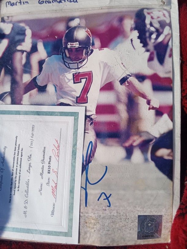 Autographs Of The Bucs