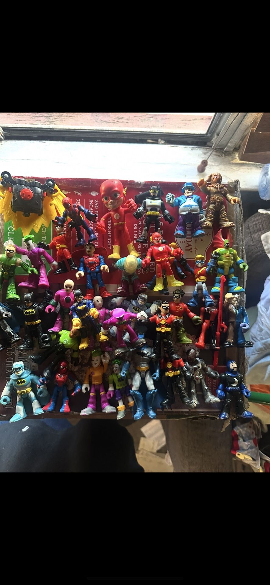 MARVEL FIGURES BATMAN IRON MAN