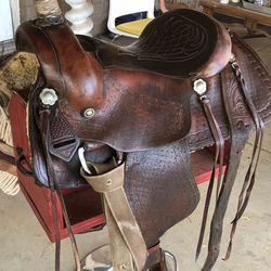 16” horse saddle