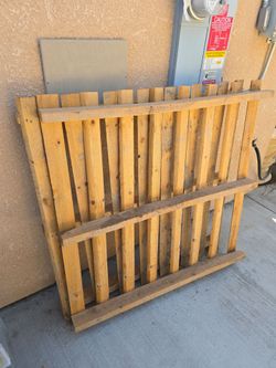 Free pallets (2)