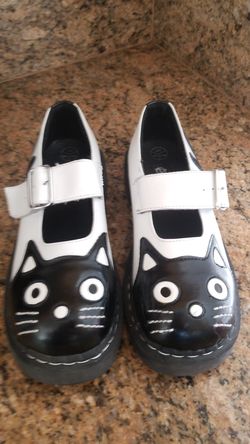 Cat shoes