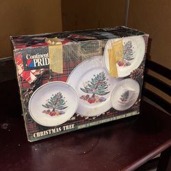 Christmas Plate Set