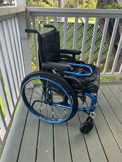 Wheelchair (Carbon Fiber)