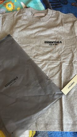 ESSENTIAL SHIRT