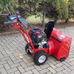 Troy-Bilt Storm 2410 Snow Blower