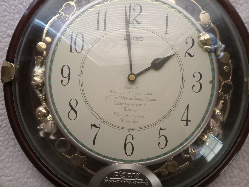 Seiko Seven Tune Musical Wall Clock