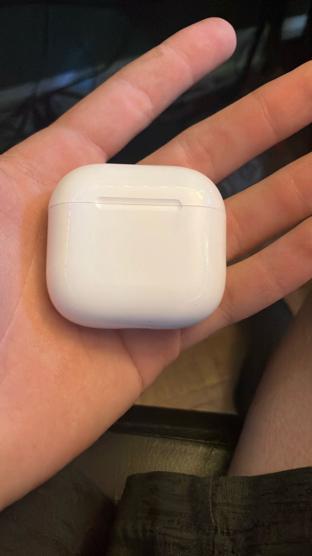 New AirPod 4