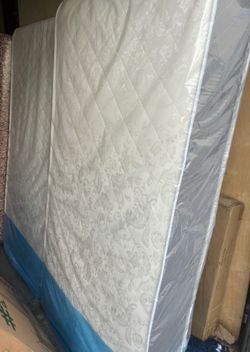 Twin Quality Mattress by Comfort Hotel