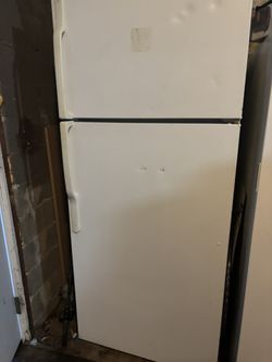 Refrigerator Need Gone(Works Great)