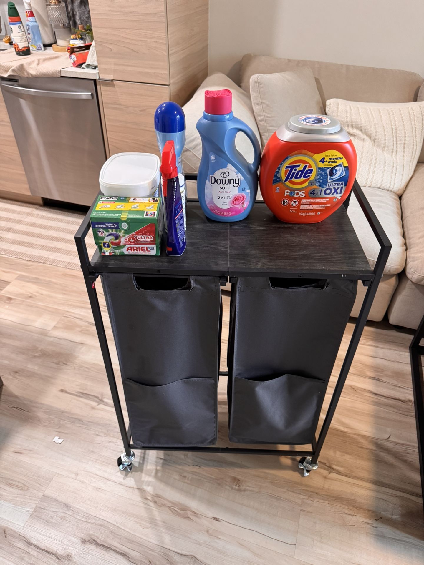 Dual Hamper With Tray