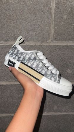 Dior B23