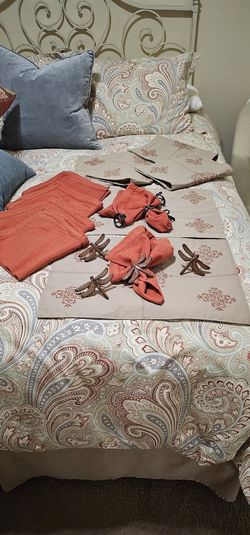 Beautiful Place Matts, Napkins, Napkin Holder S