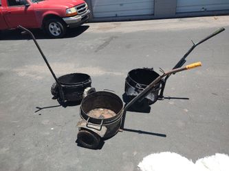 Hot asphalt carts and pour cans