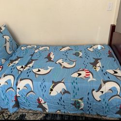 2 Twin Bed And Mattresses 