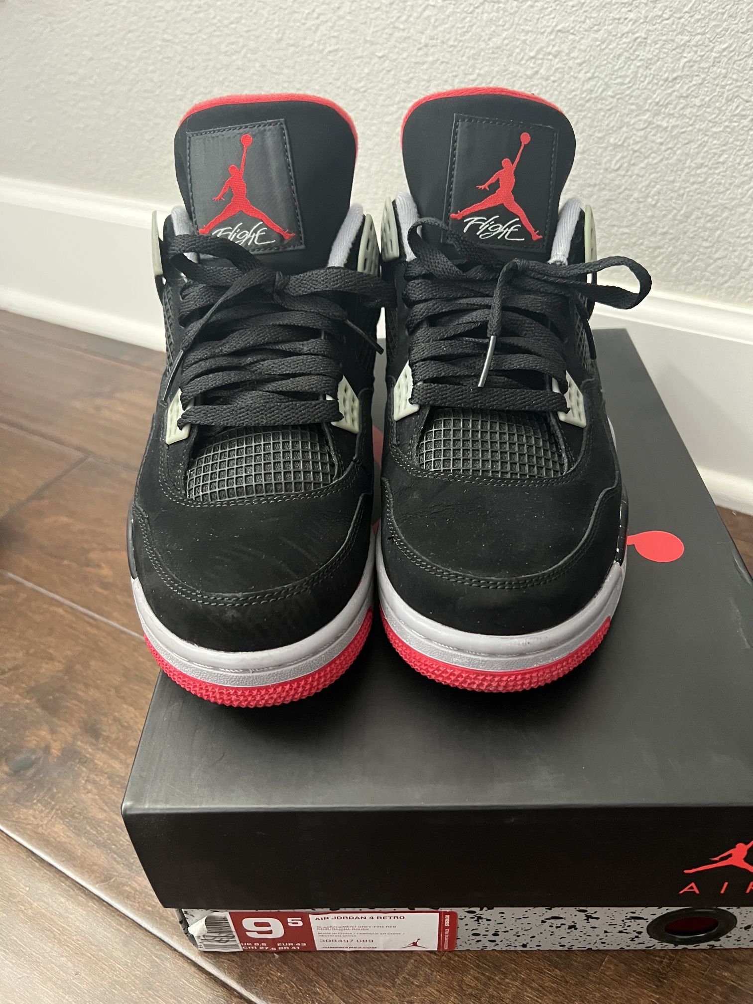 Jordan 4 Bred