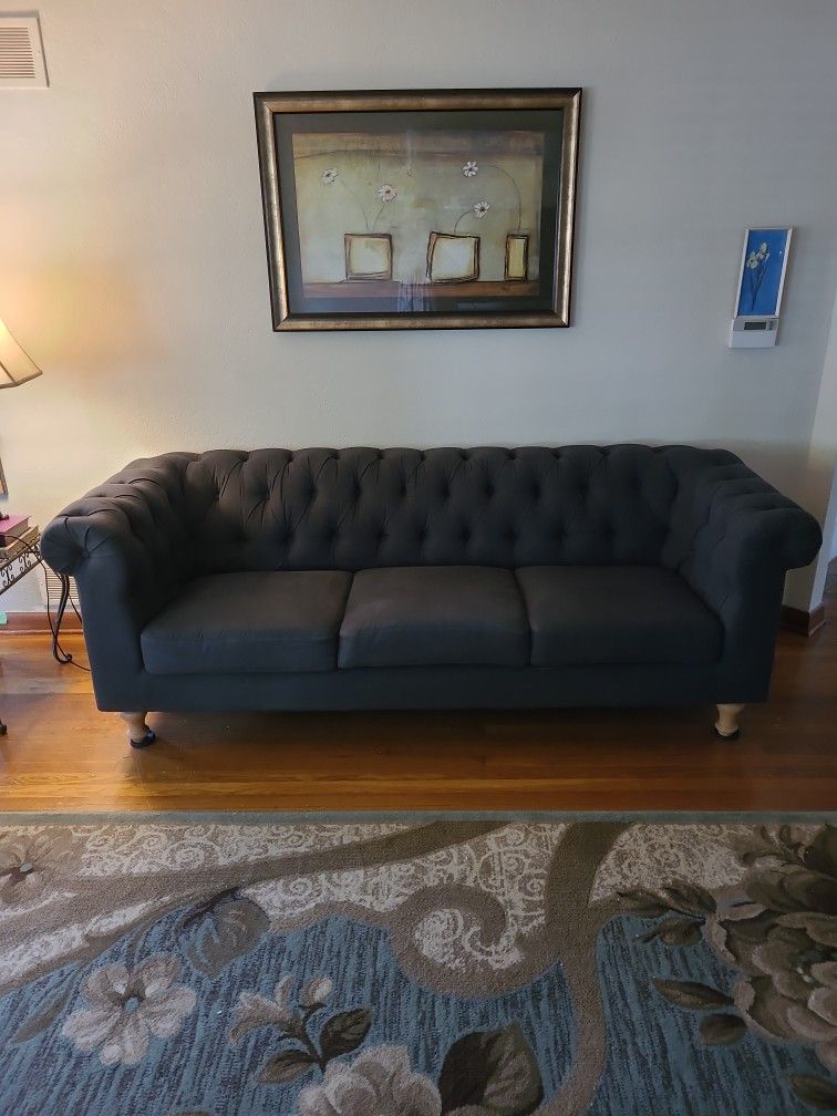 Couch World Market Brand