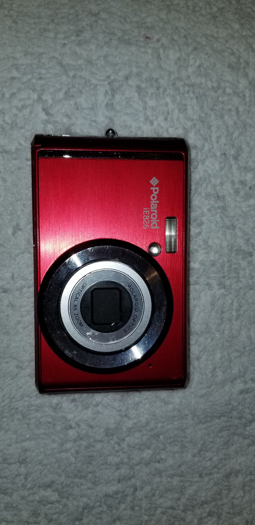 POLAROID IE826-RED 18MP DIGITAL STILL CAMERA with 2.4in Screen RED