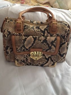 Jessica Simpson handbag