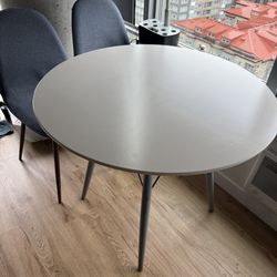 Dining / Coffee Table (2-4 people , White/Light Grey)