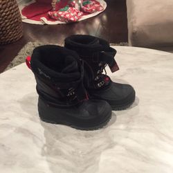 Boys Size 13 Snow Shoes
