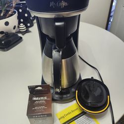 10 Cup/Pod Combo Coffee Maker