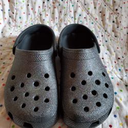 Crocs Classic Glitter Clogs Size C13 Girls. 