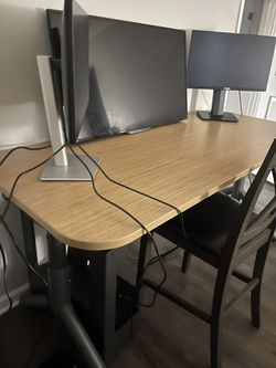 Adjustable Steel case Desk