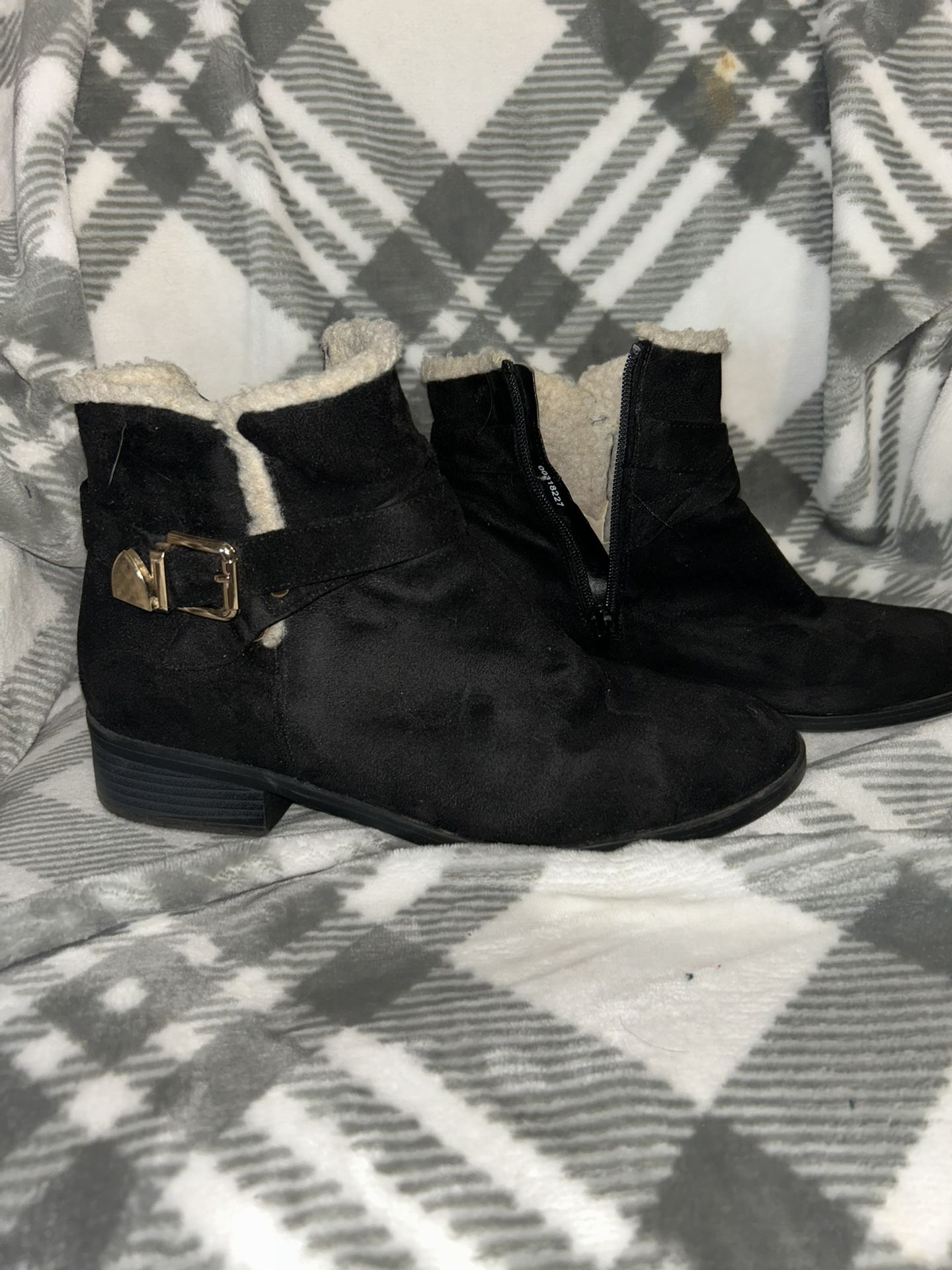 Black Boots
