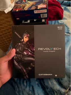 Revoltech Arkham Catwoman
