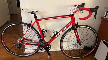 Trek Madone 2.1 Road Bike