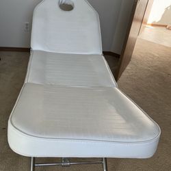 Esthetician Bed